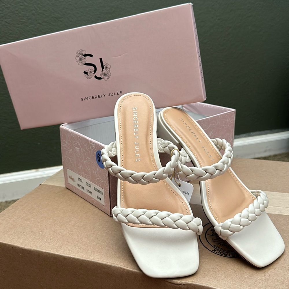 New, Never Worn Sincerely Jules Sandals
